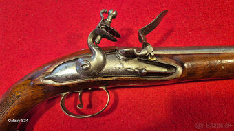 KRESADLOVÁ PIŠTOL - 2