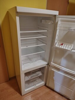 Chladnička s mrazničkou - 2