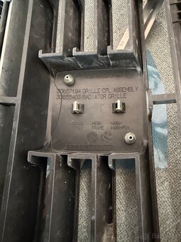 Predná mriežka Volvo c30 - 2