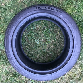 Zánovné letné pneu Sebrig 215/45 r16 - 2