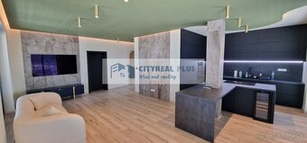 Ponúkam na PREDAJ 5 IZBOVÝ PENTHOUSE V MESTE NOVÉ ZÁMKY - 2