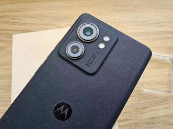 Motorola EDGE 40 5G 8GB/256GB čierna,zaruka - 2