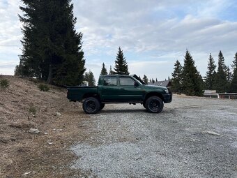 Toyota Hilux - 2