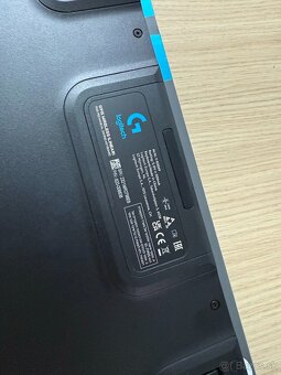 Bezdrôtová herná mechanická klávesnica Logitech G915 LIGHTSP - 2