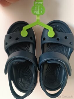 CROCS - 2