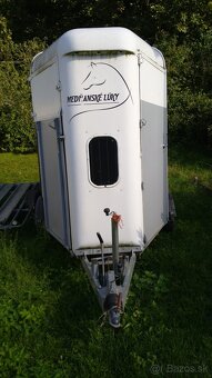 Privesny Vozik na kone - 2