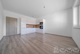 BOSEN | 4 izb. byt v trojdome 100 m2, Zlaté Klasy - 2