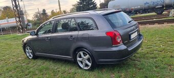 Toyota Avensis combi, 2.2 D4D,110kW, vyborny stav, - 2