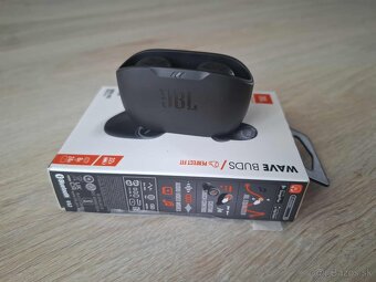 JBL Wave Buds čierna - 2