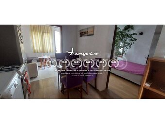 ZUKVE - dom 3. rad pri mori - dve bytové jednotky - 2