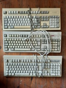 Stare klavesnice PS2 a DIN - 2