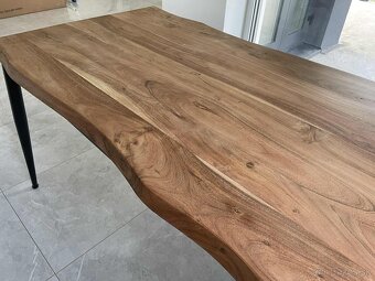 Jedálenský stôl - 2