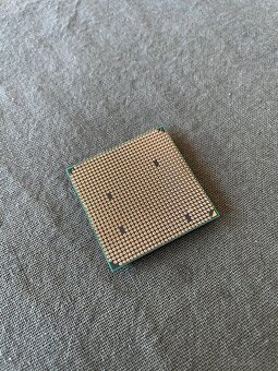 Procesor AMD FX 9590 - 2