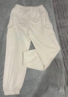 Dámske kapsáčové tepláky - 2