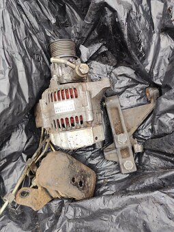 Alternátor Opel Frontera 2.5TDS 85kw - 2