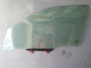 Bočne skla dveri Toyota Carina e liftback - 2