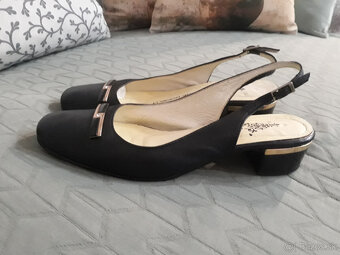 Predám dámske čierne lodičky č. 37 - 2