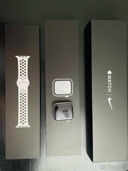 Hodinky Apple 44 Series 6 Nike + - 2