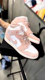 AIR Jordan 1 Mid SE (GS) - 2