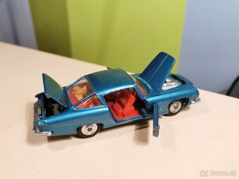 Corgi toys Ghia Chrysler - 2