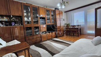 Znížená cena Na predaj veľký 4-izb. byt(89m2) s garážou... - 2