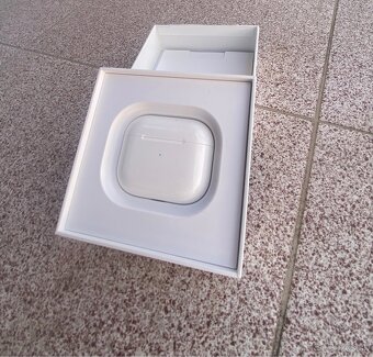 🎧 AirPods 3. generácie – originál Apple - 2
