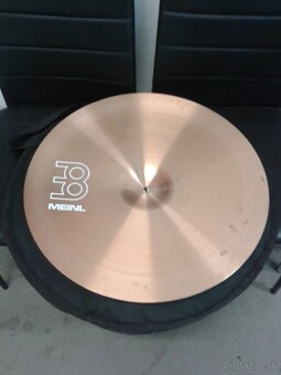 Predám bronzový činel Meinl 20"Ride s puzdrom. 50eur - 2