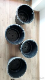 3ks stredne veľké, nové plastové črepníky - 2