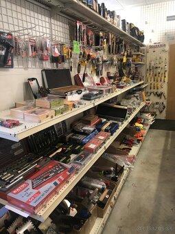 Obchodný regál - 2