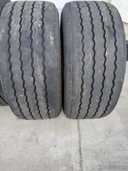 385/55r22,5 4x michelin rmx, 2x pirelly - 2