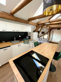 Prenájom 2izb.byt 80m2, pod Hradom, terasa, parkovacie miest - 2