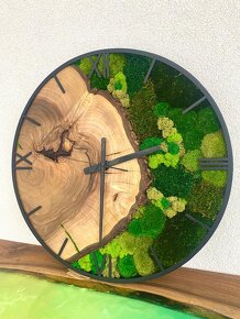 Machové hodiny Hodiny s machom a orechovým drevom - 2