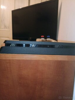 PS4 slim - 2
