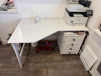 Stôl + zásuvky - 2