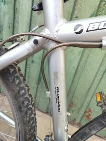 Bicykel GIANT - 2