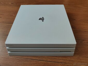 PS4 Pro biele 1TB + hry - 2