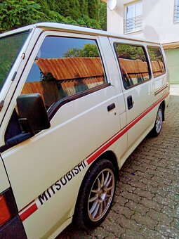Mitsubishi - 2
