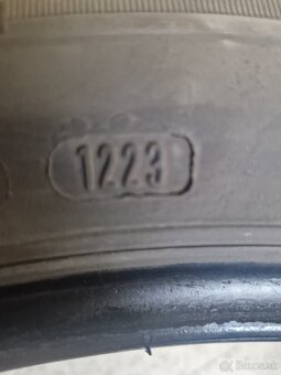 Sava intensa uhp2 215 55 17 - 2