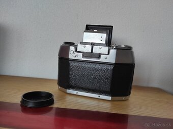 Starý fotoaparát EXA Ia - 2