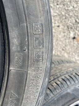Predám celoročne Pneu 225/50r17 98v - 2