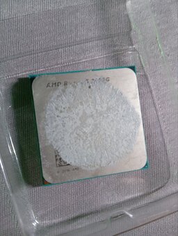 AMD RYZEN 5 2400G - 2
