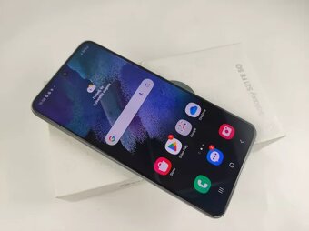 Samsung Galaxy S21 FE 5G - 2
