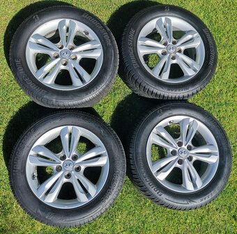Bridgestone Blizzak LM005 + R17 org Hyundai ix35 disky - 2