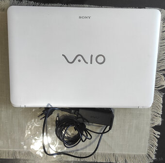 Sony SVF152C29M (SVF1521A6EW) - 2