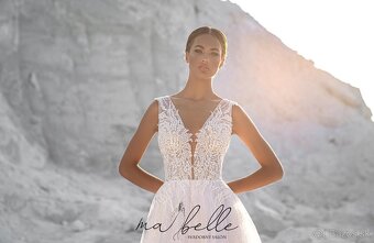 Nádherne trblietave svadobné šaty - 2