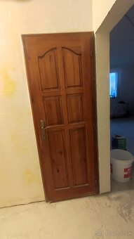 Predám drevené dvere 2 kusy, 65 x 197 cm - 2