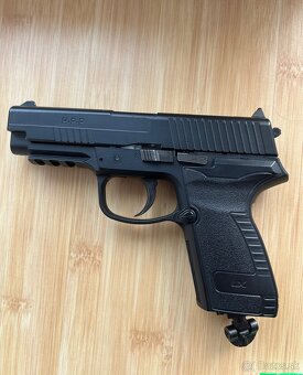 Vzduchová pištoľ Umarex HPP - 2