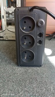 CyberPower UT850EG - 2