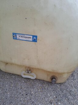 Plastové sudy 500 L a 300 L - 2