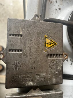 RJ xenonu Sharan 2008rv - 2